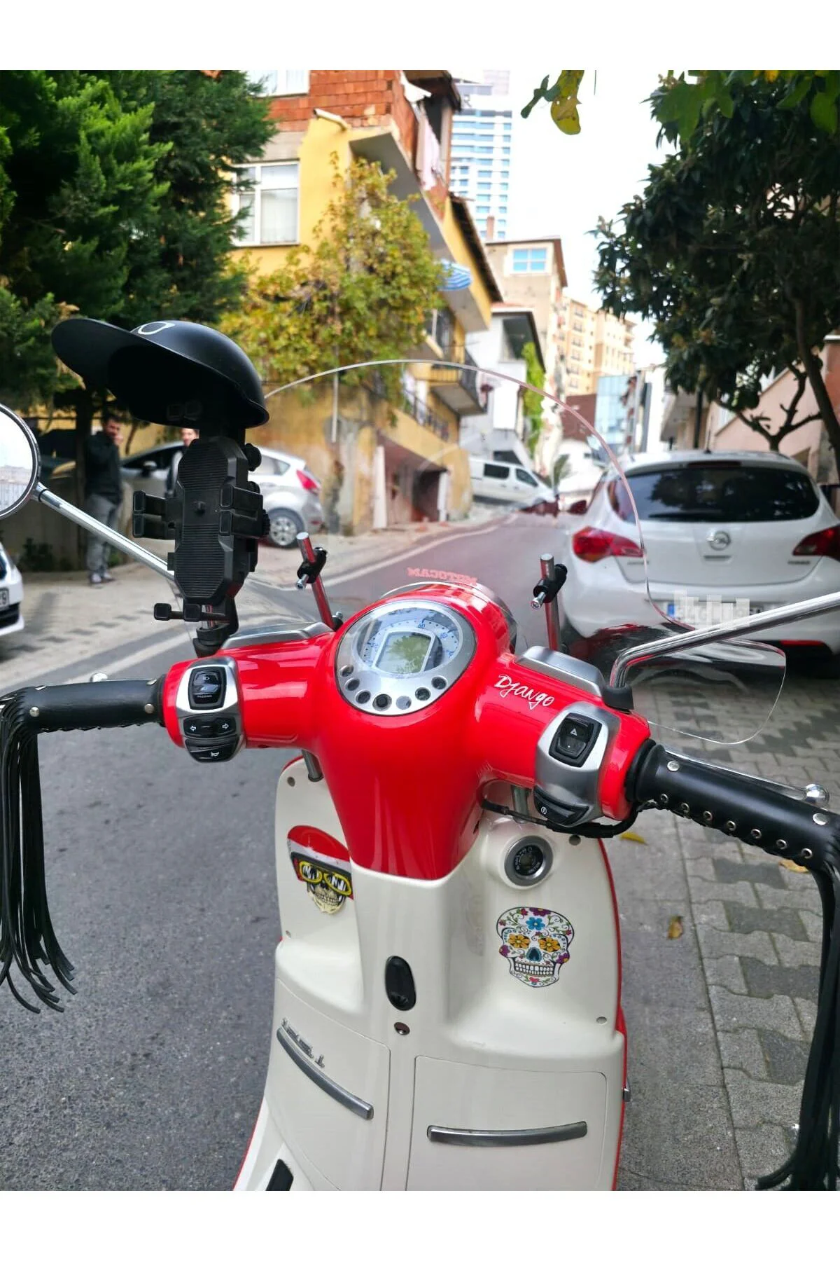 Arora Malibu 125 Ön Cam 2017-2026 Model 39cm Şeffaf Renkli 4mm El