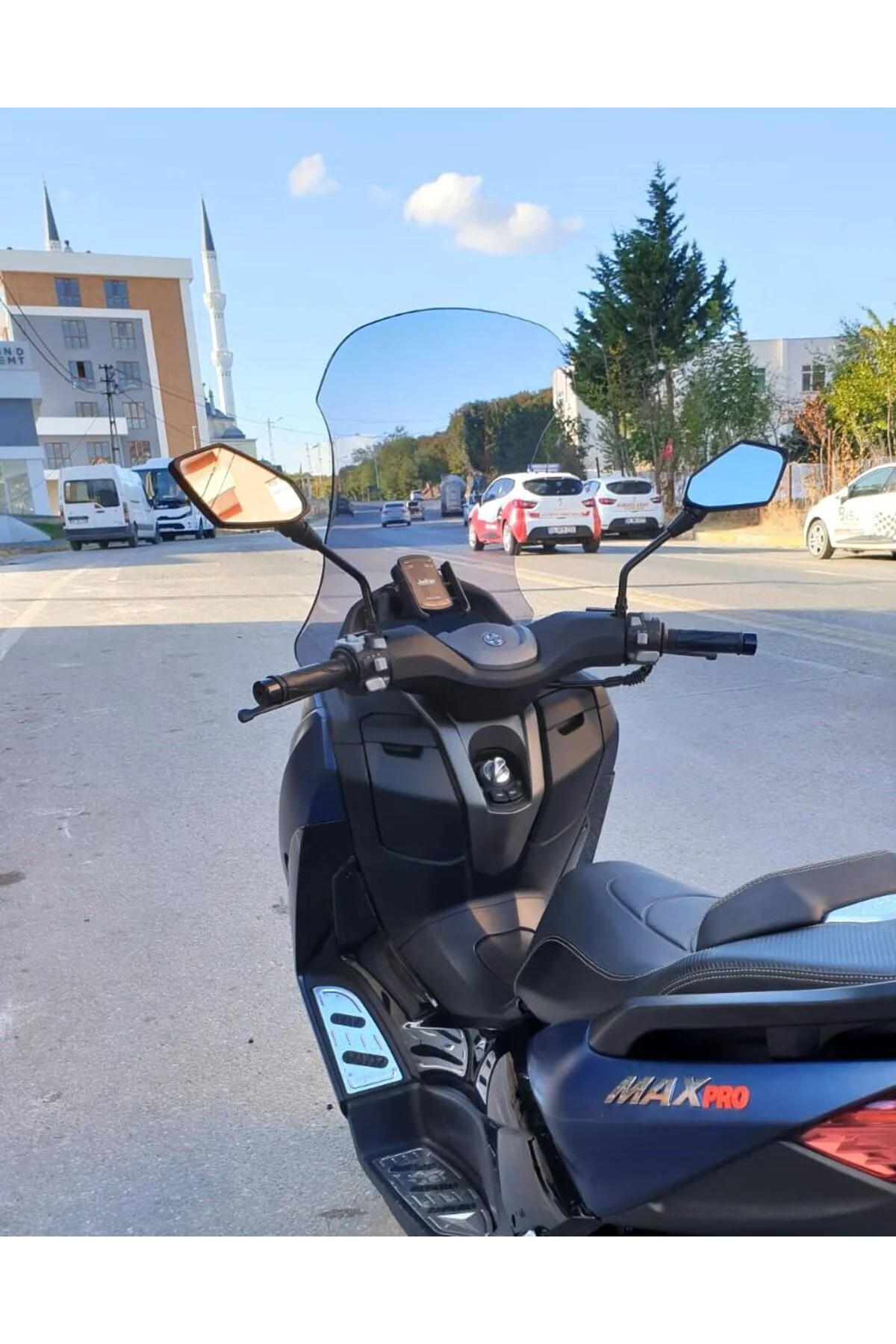 Arora Max PRO 125 Ön Cam 2023-2026 Model 65cm Füme Renkli 4mm ORT