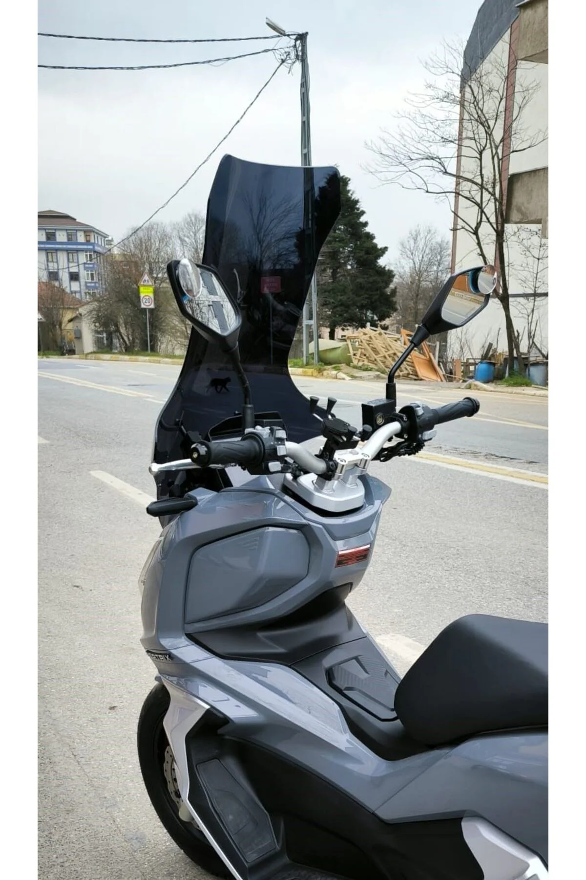 Arora Max PRO 125 Ön Cam 2023-2026 Model 78cm Siyah Renkli 4mm UZ