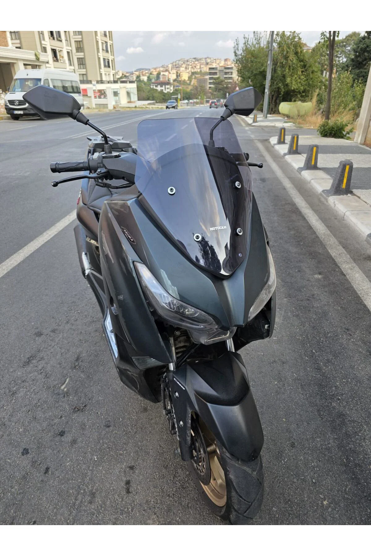 Arora Max PRO 125 Ön Cam 2023-2026 Model 43cm Füme Renkli 4mm SPO