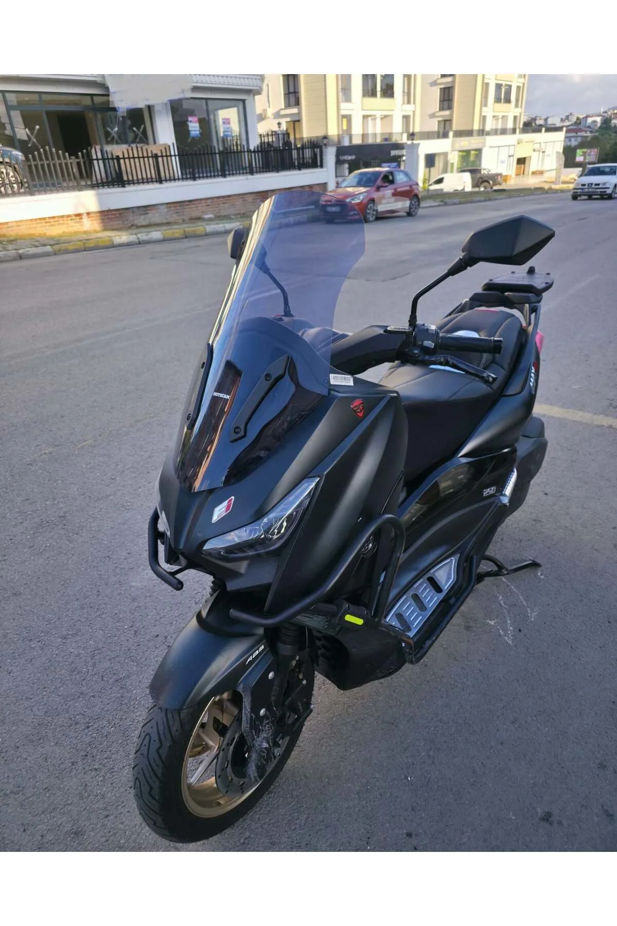 Arora Max Pro 250 Ön Cam 2025-2026 Model 72cm Füme Renkli 4mm