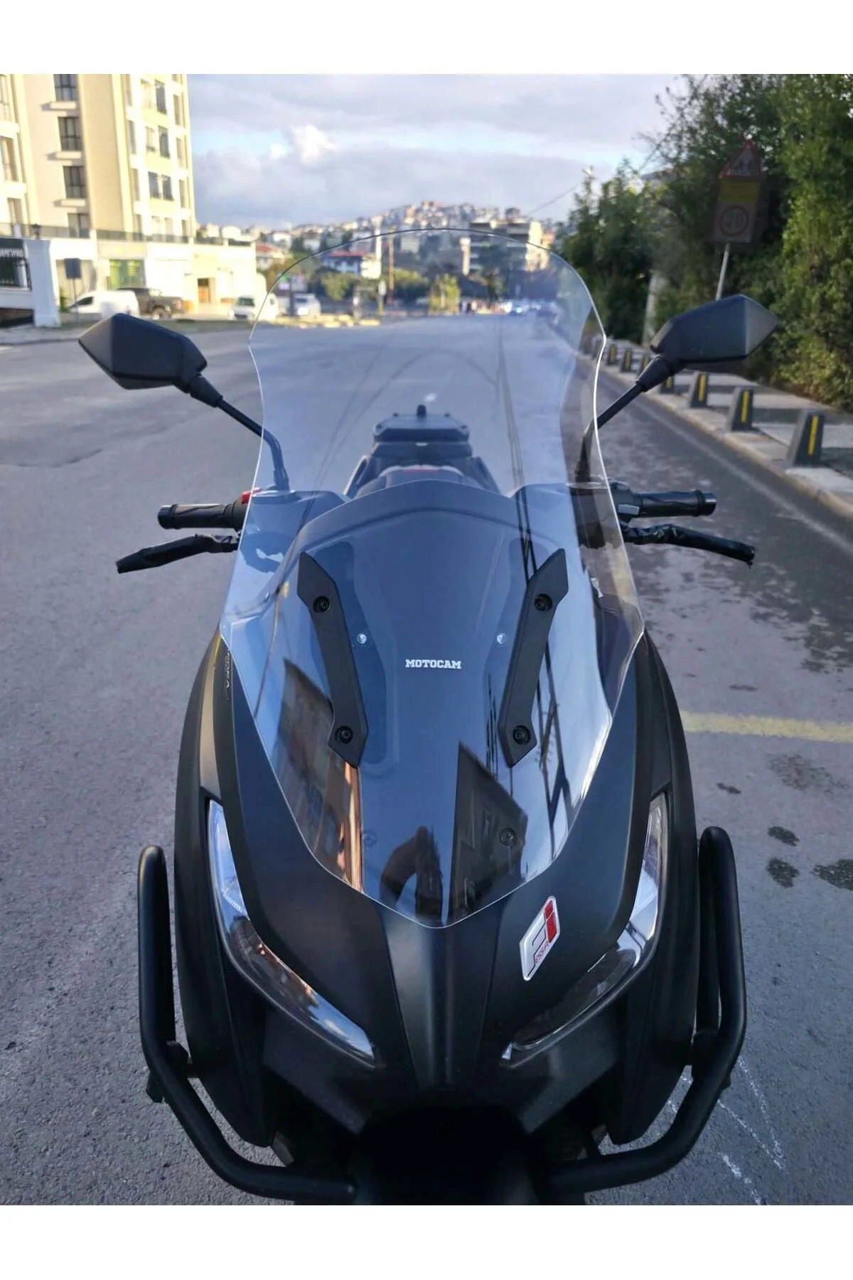 Arora Max Pro 250 Ön Cam 2025-2026 Model 72cm Şeffaf Renkli 4mm Arora Max Pro 250 Ön Cam 2025-2026 Model 72cm Şeffaf Renkli 4mm