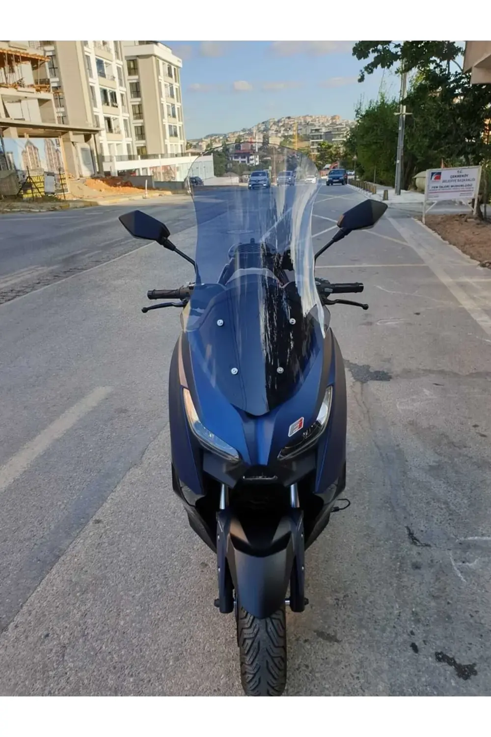 Arora Max PRO Ön Cam 2023-2025 Model 65cm Füme Renkli 4mm ORTA BO