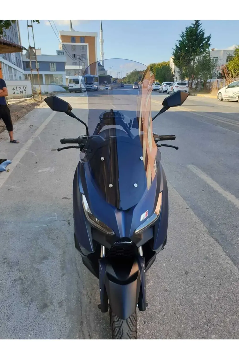 Arora Max PRO Ön Cam 2023-2025 Model 65cm Füme Renkli 4mm ORTA BO