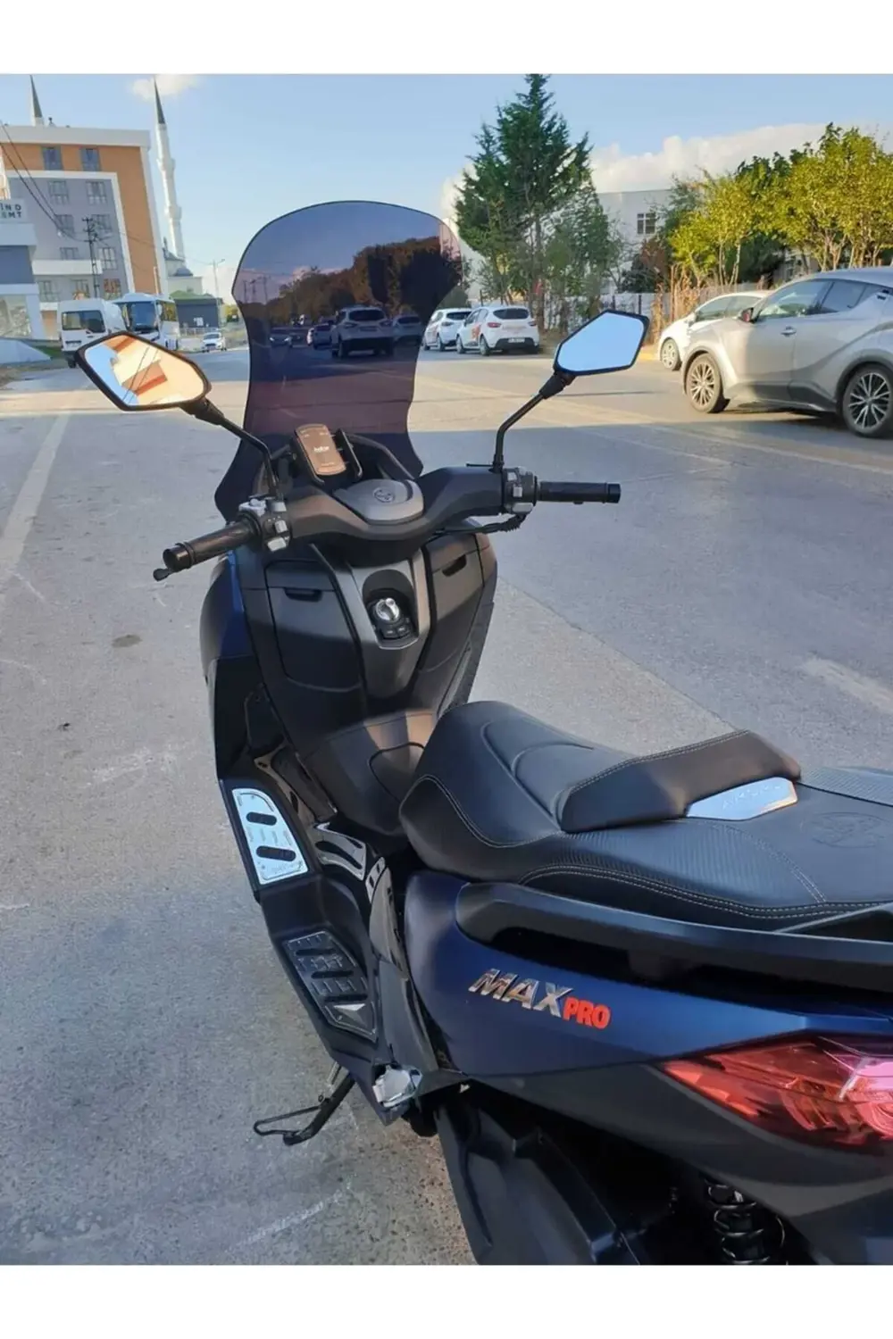 Arora Max PRO Ön Cam 2023-2025 Model 65cm Siyah Renkli 4mm ORTA B Arora Max PRO Ön Cam 2023-2025 Model 65cm Siyah Renkli 4mm ORTA B