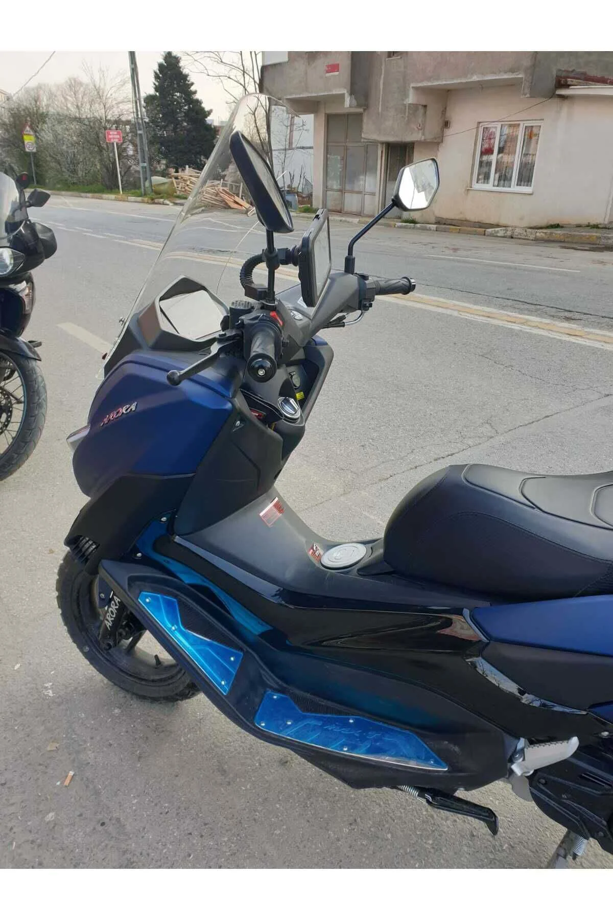 Arora Max T Easy 125 Ön Cam 2022-2026 Model 55cm Şeffaf Renkli 4mm KISA