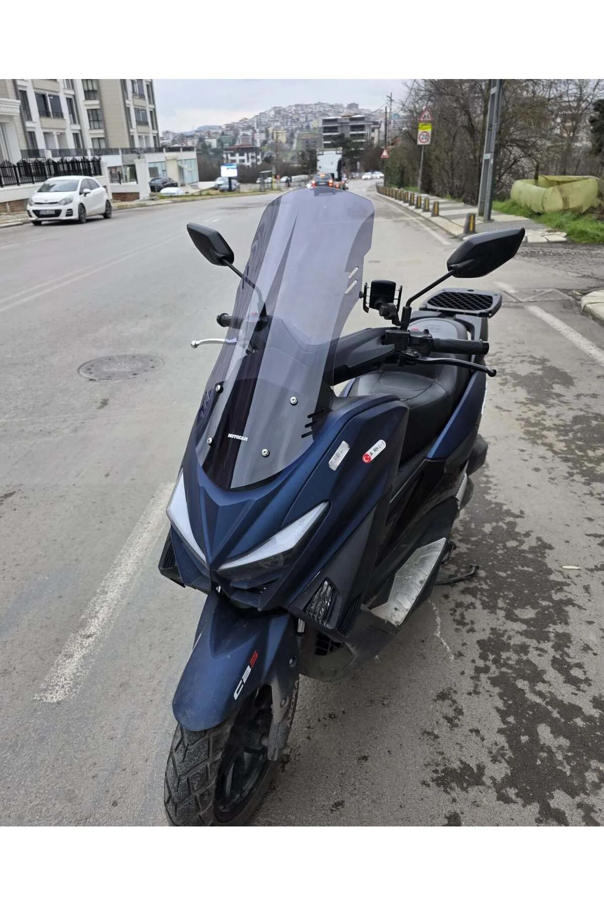 Arora Max T Easy 125 Ön Cam 2022-2026 Model 65cm Füme Renkli 4mm 