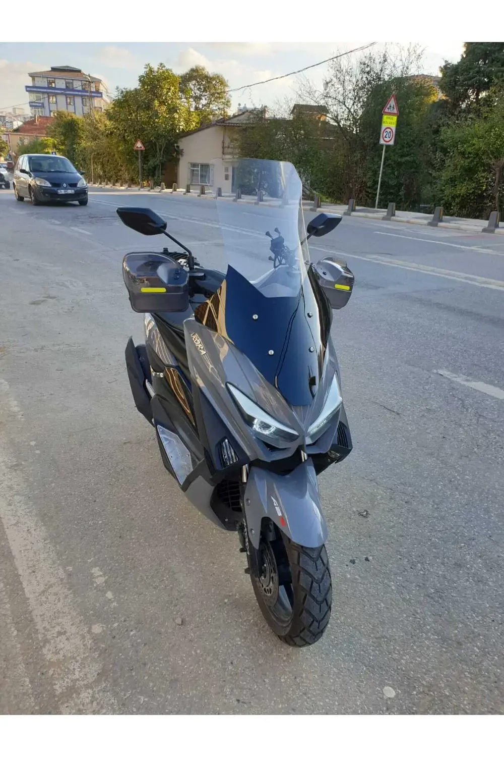 Arora Max T Ön Cam 2022 2024 Model 78cm Şeffaf Renkli 4mm UZUN CA