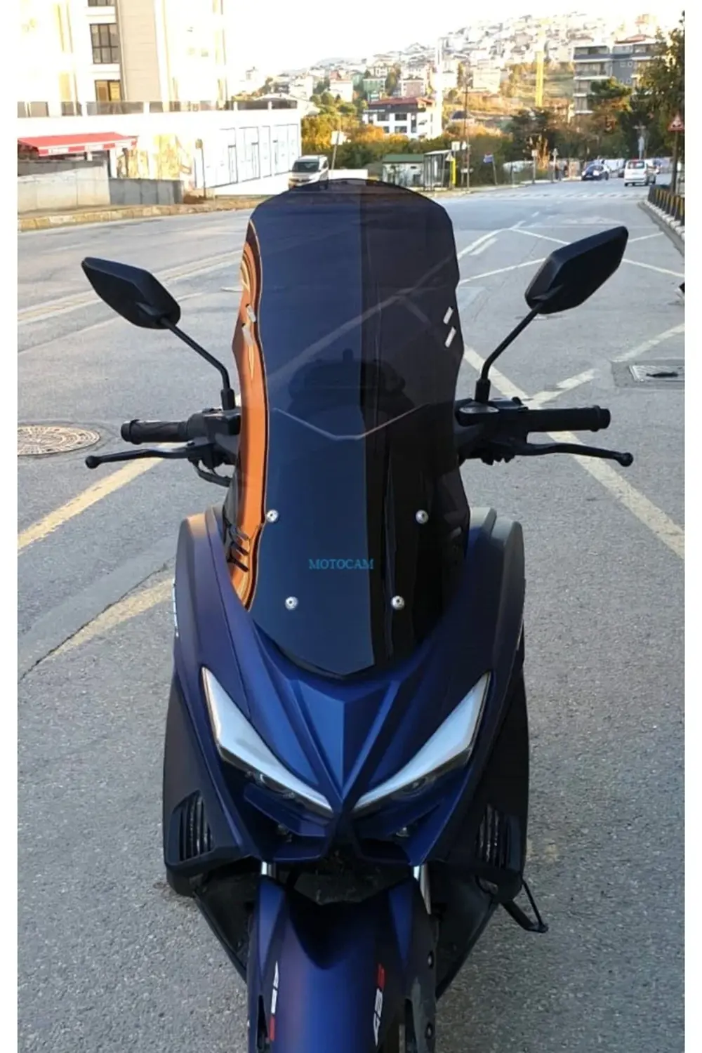 Arora Max T Ön Cam 2022-2025 Model 55cm Siyah Renkli 4mm KISA