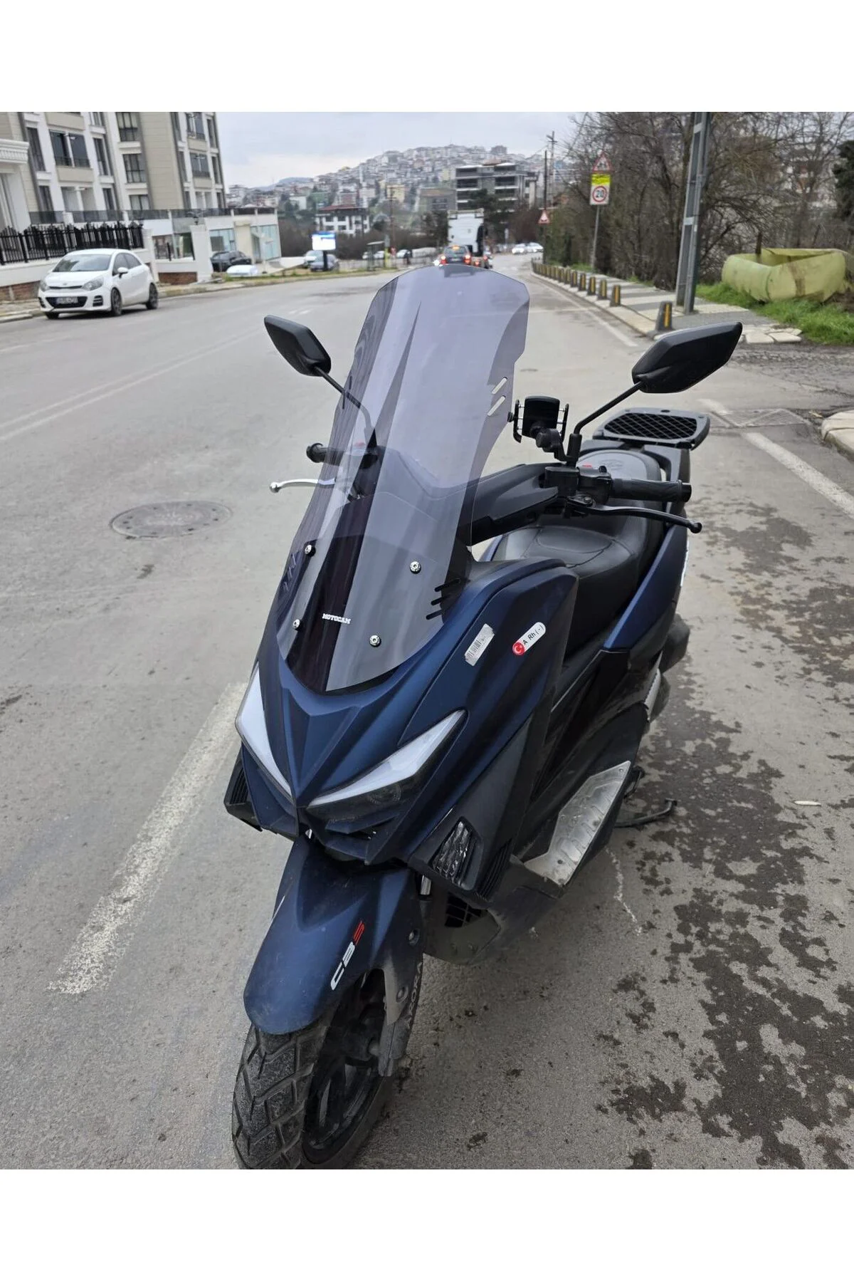 Arora Max T Ön Cam 2022-2026 Model 75cm Füme Renkli 4mm UZUN