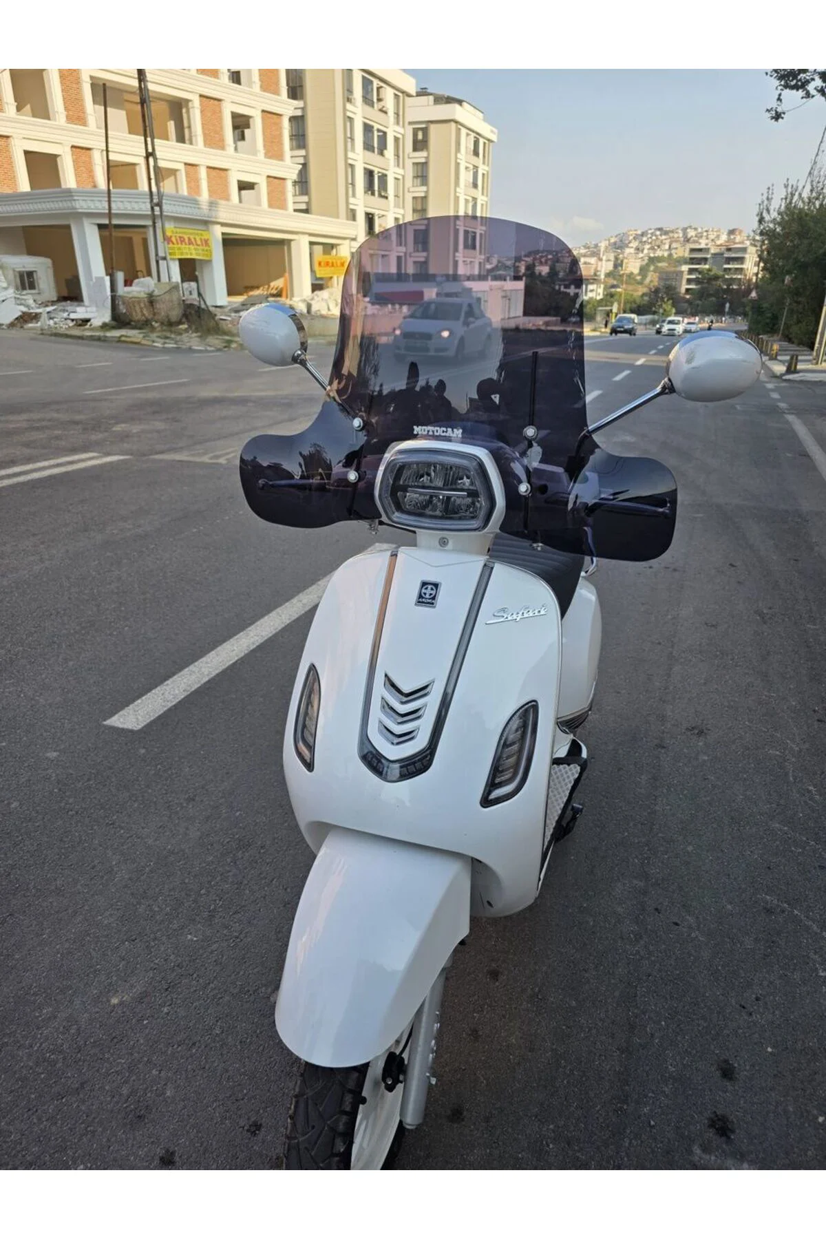 Arora Safari 50 Ön Cam 2021-2026 Model 37cm Siyah Renkli 4mm Elcikli APARATSIZ
