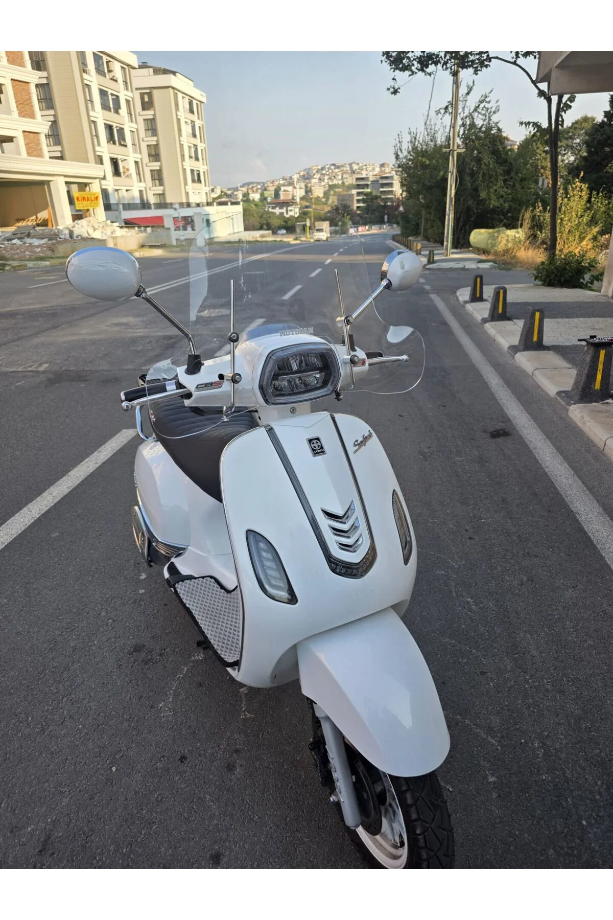 Arora Safari 50 Ön Cam 2021-2026 Model 37cm Şeffaf Renkli 4mm Elcikli APARATSIZ
