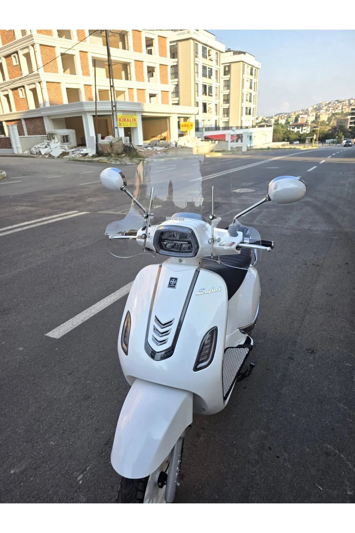 Arora Safari 50 Ön Cam 2021-2026 Model 37cm Şeffaf Renkli 4mm Elcikli APARATSIZ
