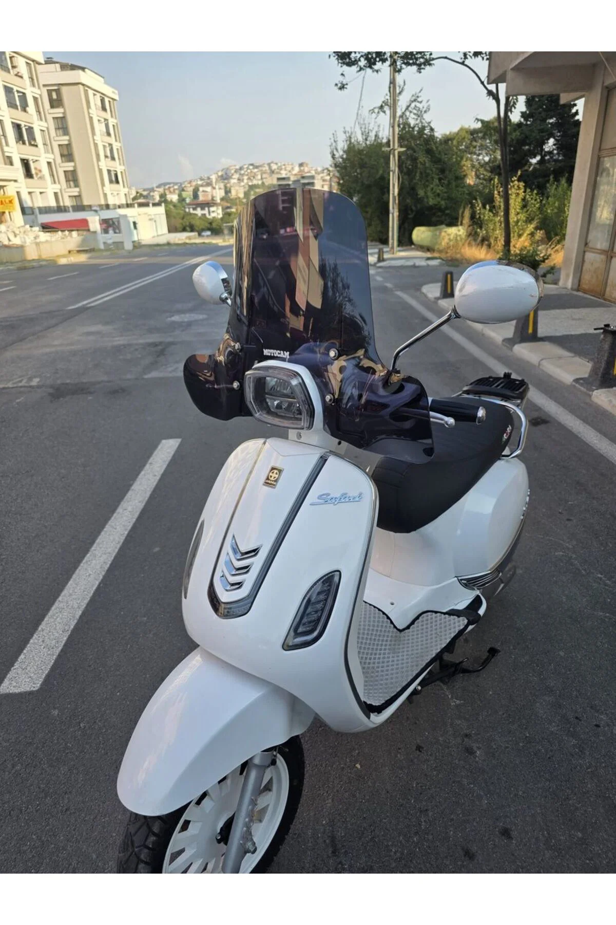 Arora Safari 50 Ön Cam 2021-2026 Model 37cm Siyah Renkli 4mm Elcikli APARATSIZ