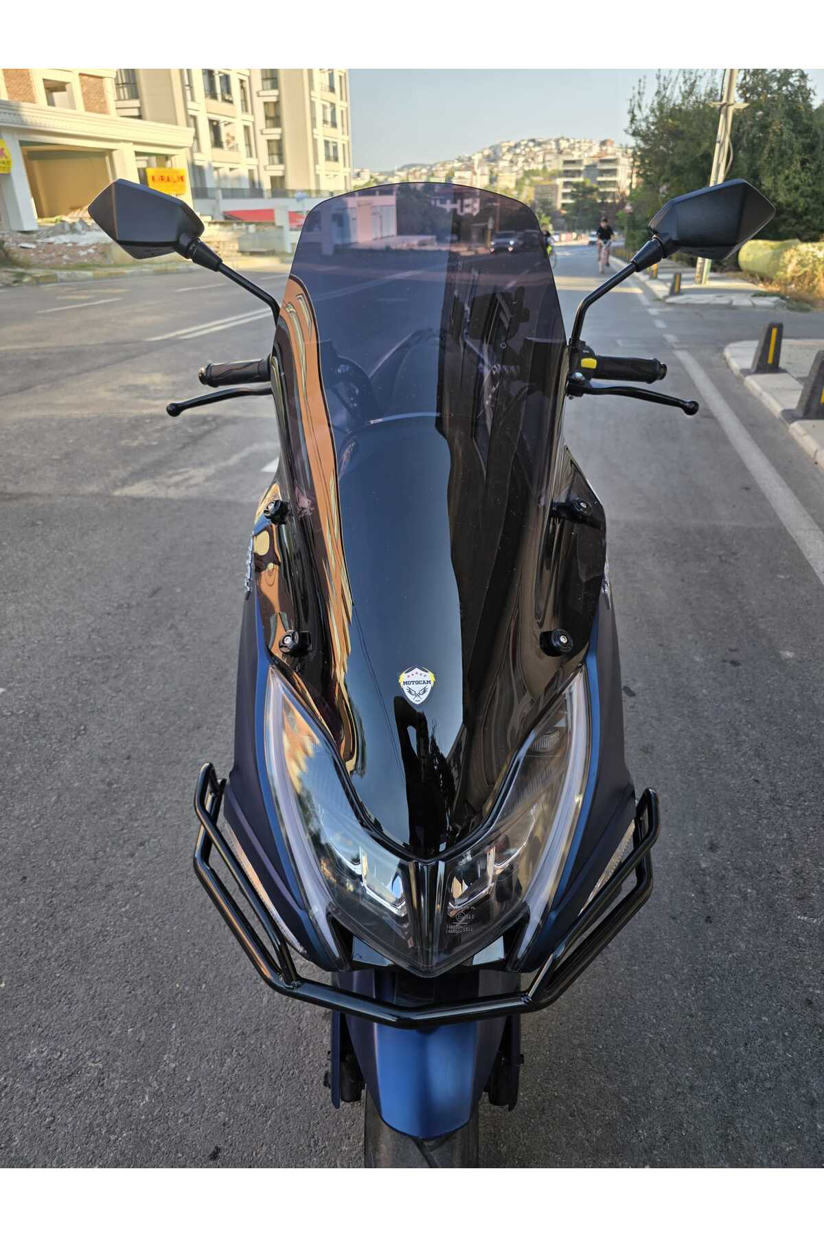 Motocam Arora Safari Pro Siperlik Ön Cam 2023-2025 Model 70Cm Siyah Renkl