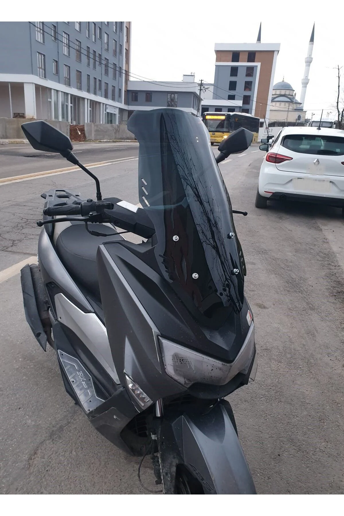 Arora ZRX 200 Ön Cam 2022 Model 65cm Siyah Renkli 4mm ORTA BOYLU