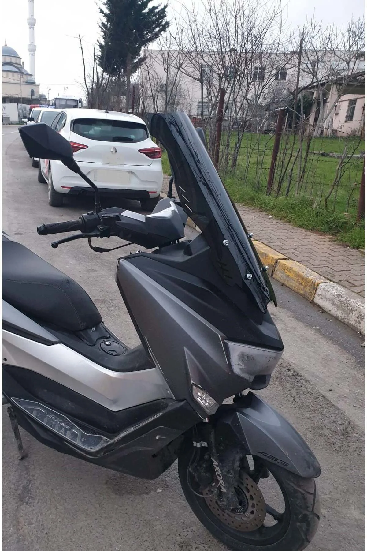 Arora ZRX 200 Ön Cam 2022 Model 65cm Siyah Renkli 4mm ORTA BOYLU