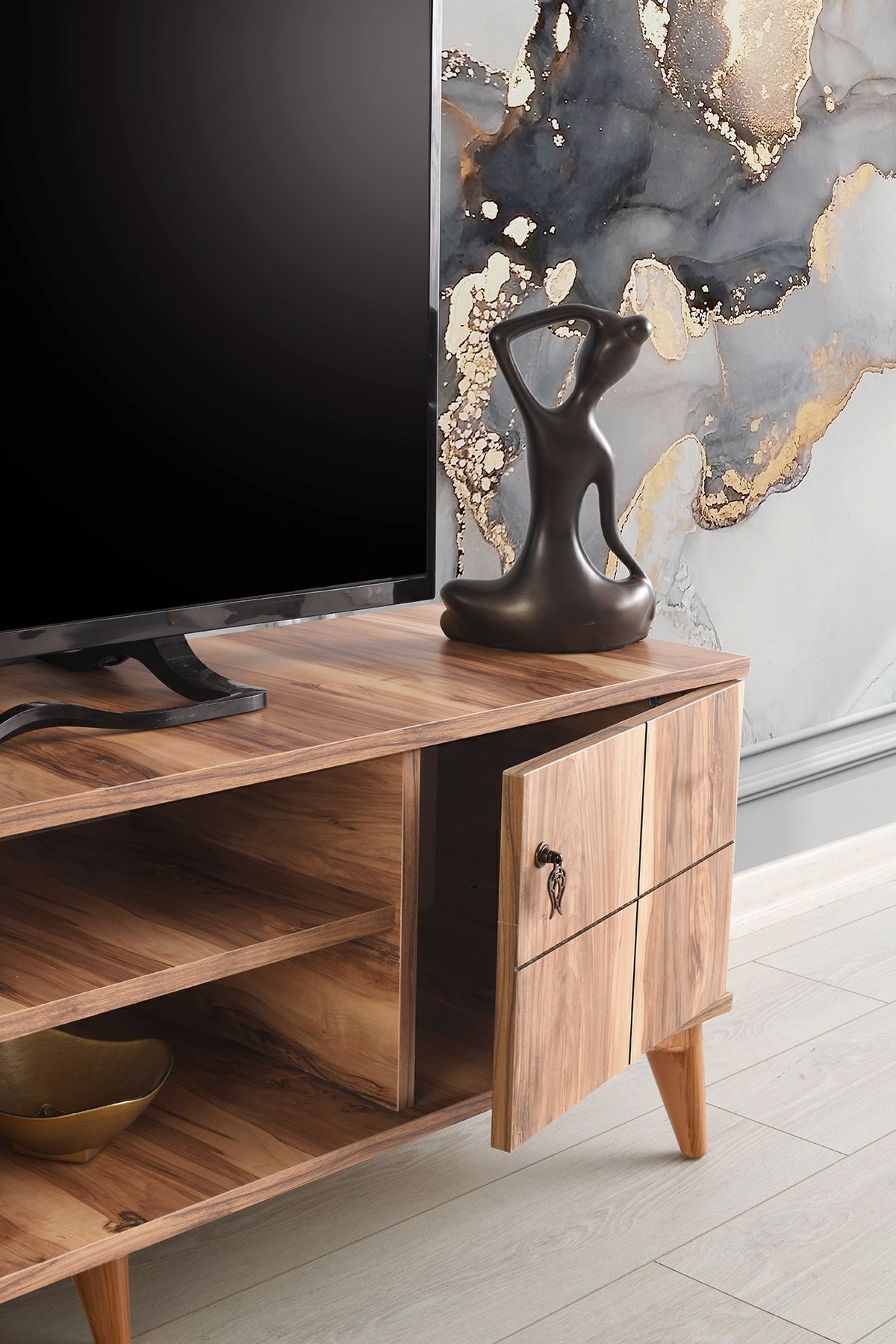 ARTI KAPAK TV SEHPASI 130 CM