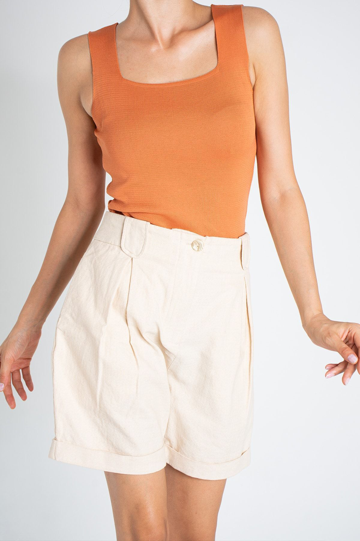 Arvila Kadın Kolsuz Düz Bluz Kalın Askılı Atlet Ince Yazlık Kare 