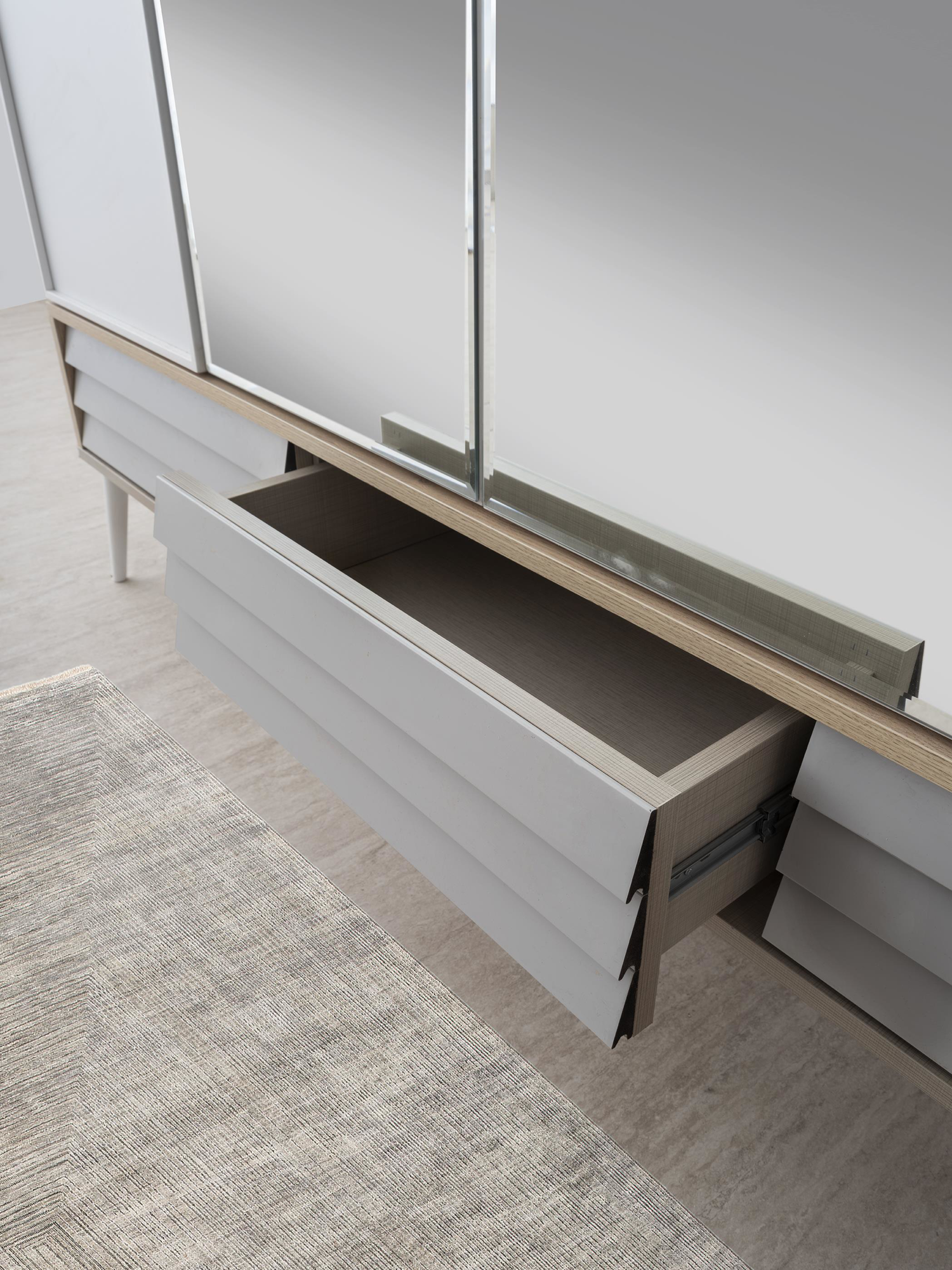 Erezogullari Mobilya Asil 4 Kapakli Aynali Elbise Dolabi Gardrop 180X51x200cm