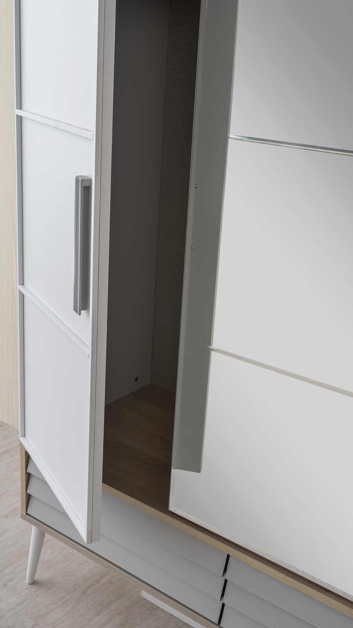 Erezogullari Mobilya Asil 4 Kapakli Aynali Elbise Dolabi Gardrop 180X51x200cm