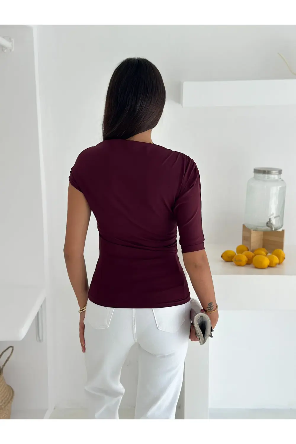 Fiolin Asimetrik Yaka Drapeli Omuz Aksesuarlı Sandy Bluz