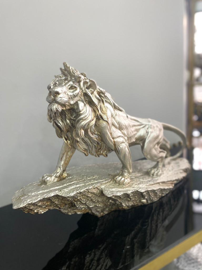 ASLAN KRAL BİBLO FİGÜRÜ TAŞ ÜSTÜNDE ASLAN BÜYÜK BOY