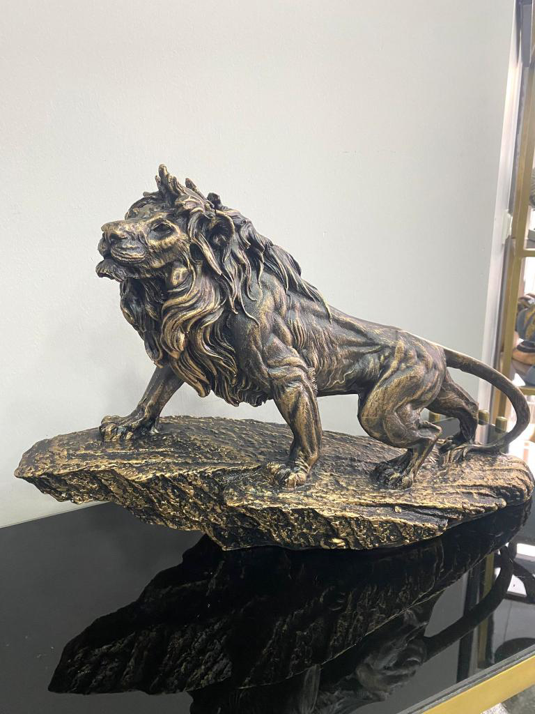 ASLAN KRAL BİBLO FİGÜRÜ TAŞ ÜSTÜNDE ASLAN BÜYÜK BOY