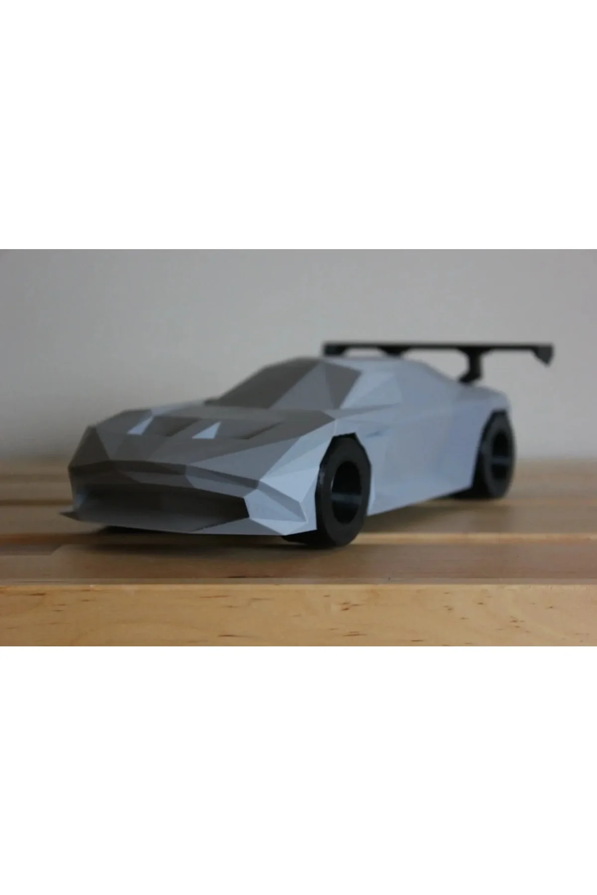 Aston Martin Vulcan Polygonal Maket Araba