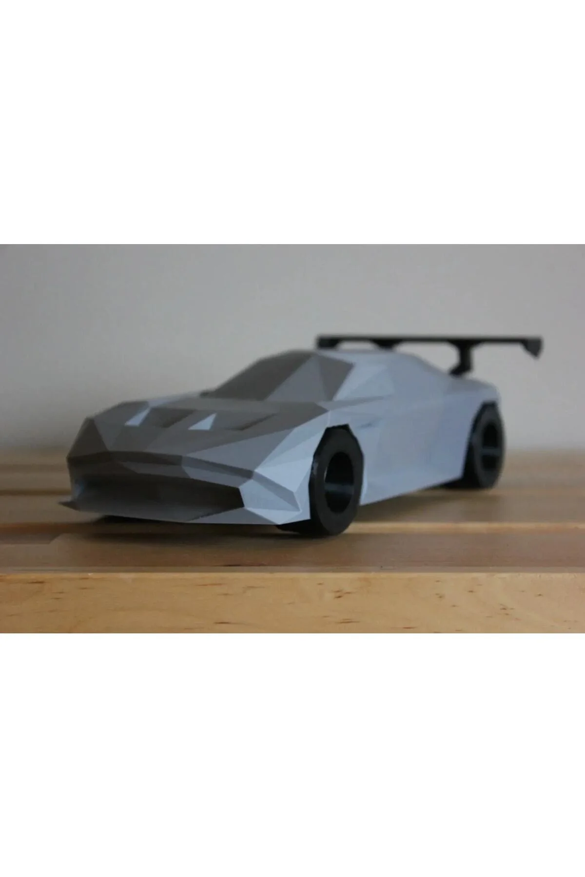 Aston Martin Vulcan Polygonal Maket Araba