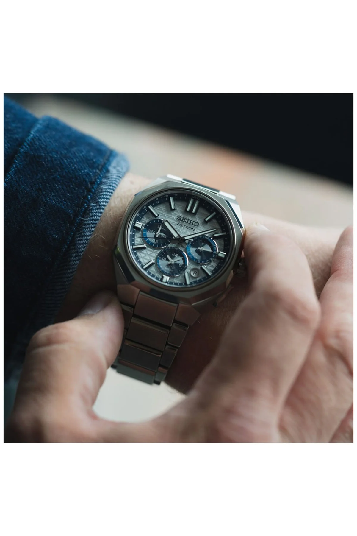 Astron Solar GPS HAB004J1 Limited Edition
