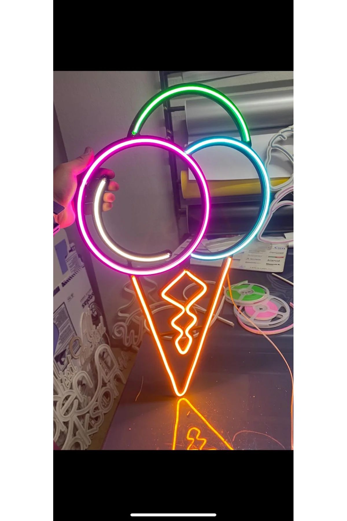 "Astronot Dondurma" Neon Led Işıklı Dekoratif Tablo