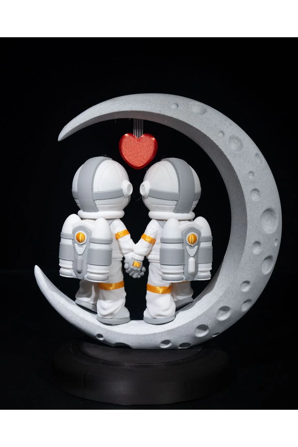 Astronot Gezeravcı Ve Dostlar