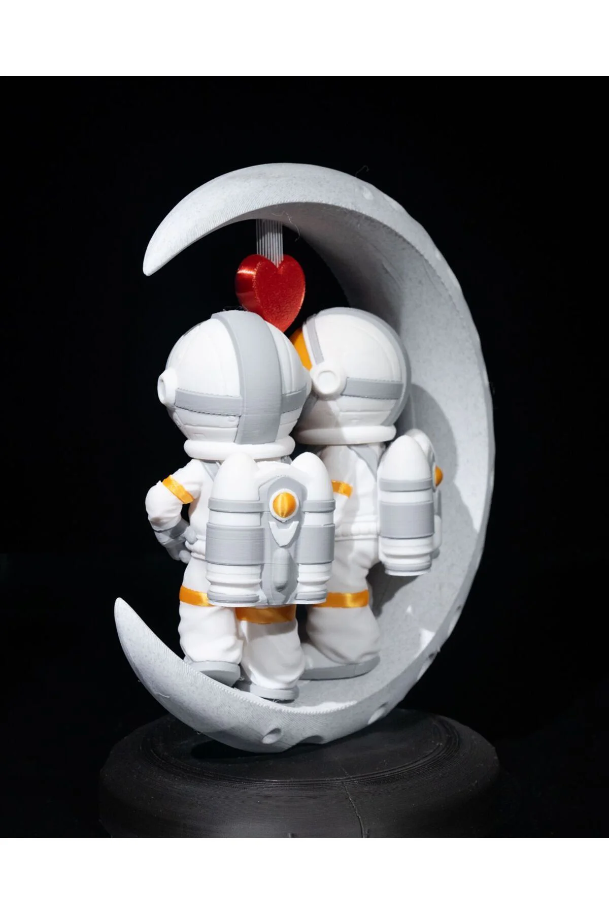 Astronot Gezeravcı Ve Dostlar