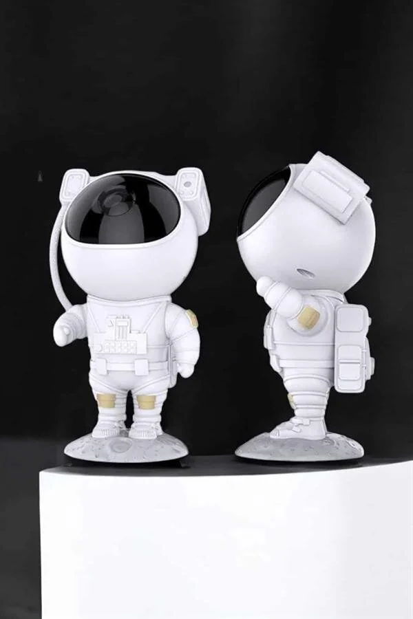Astronot Görünümlü Projeksiyon Speaker - Nebula & Yıldız Efektli Ev Dekorasyonu