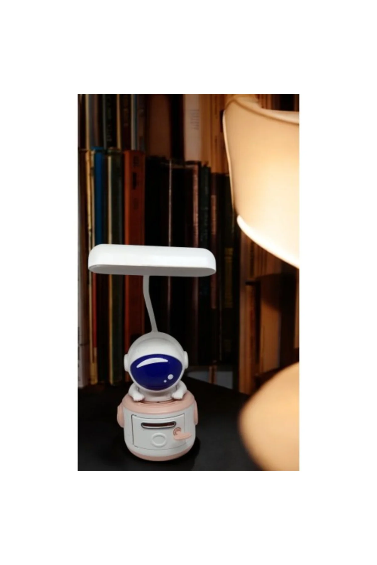 Astronot Şekilli Kumbaralı Şarjlı Masa Lambası