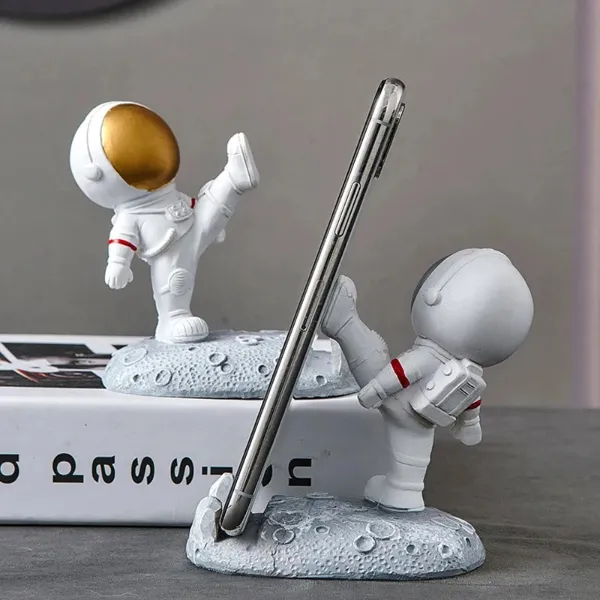Astronot Figürlü Telefon Tutucu Standı Masa ve Araç Kullanımı İçi