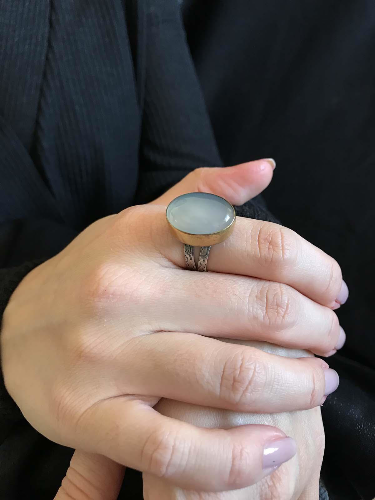 Asya Serisi Doğal Taşlı Beyaz Ay Taşı Bayan Otantik Gümüş  Yüzük 