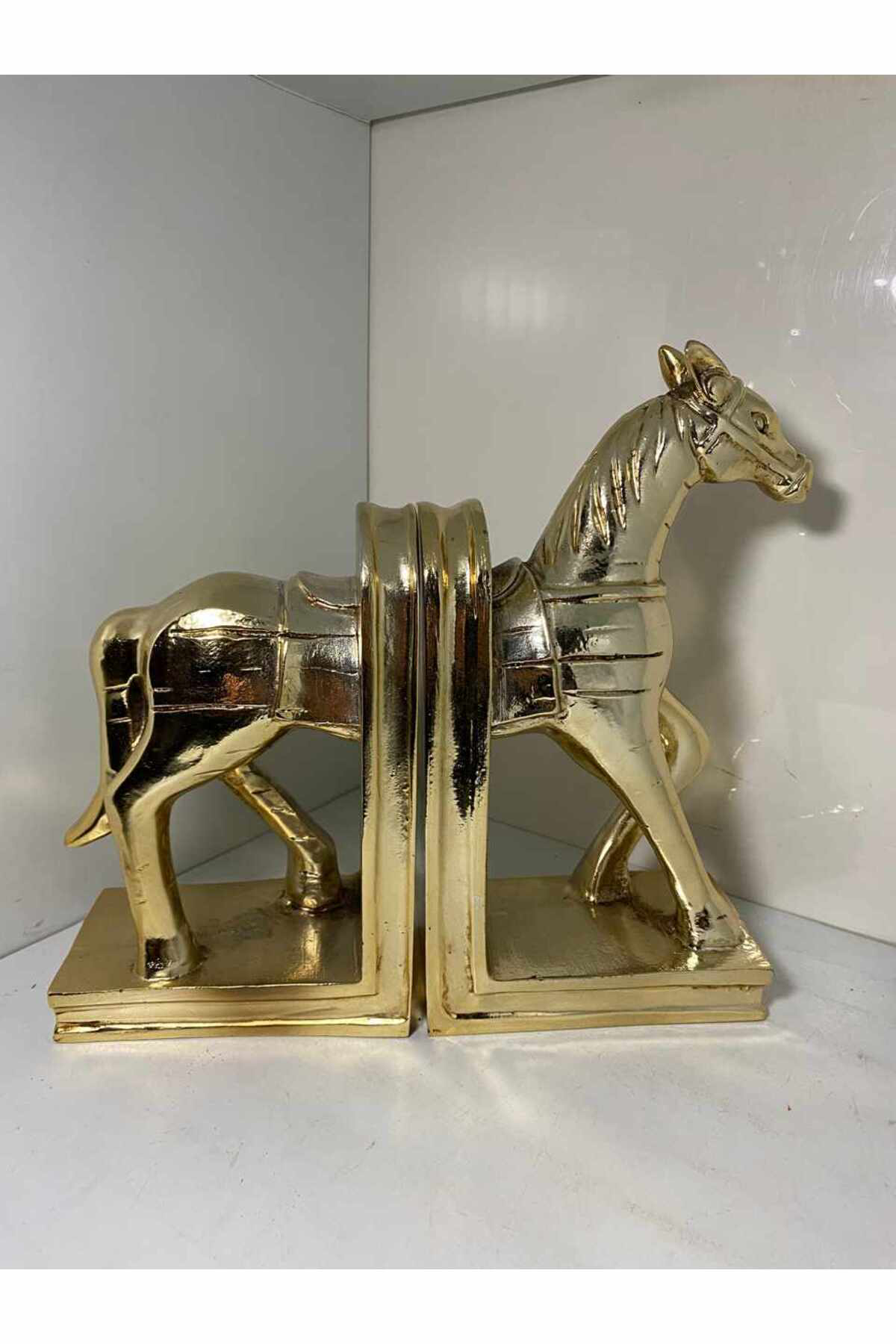 Elif Aksesuar At Figürlü Kitap Tutucu