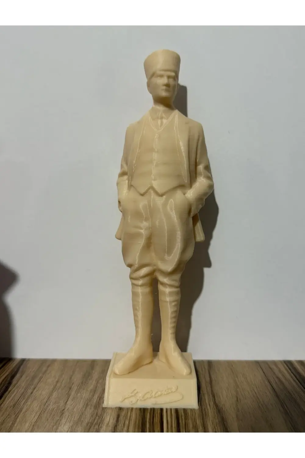 ATATÜRK HEYKELİ DEKORATİF MASA ÜSTÜ HEDİYELİK SÜS OBJE