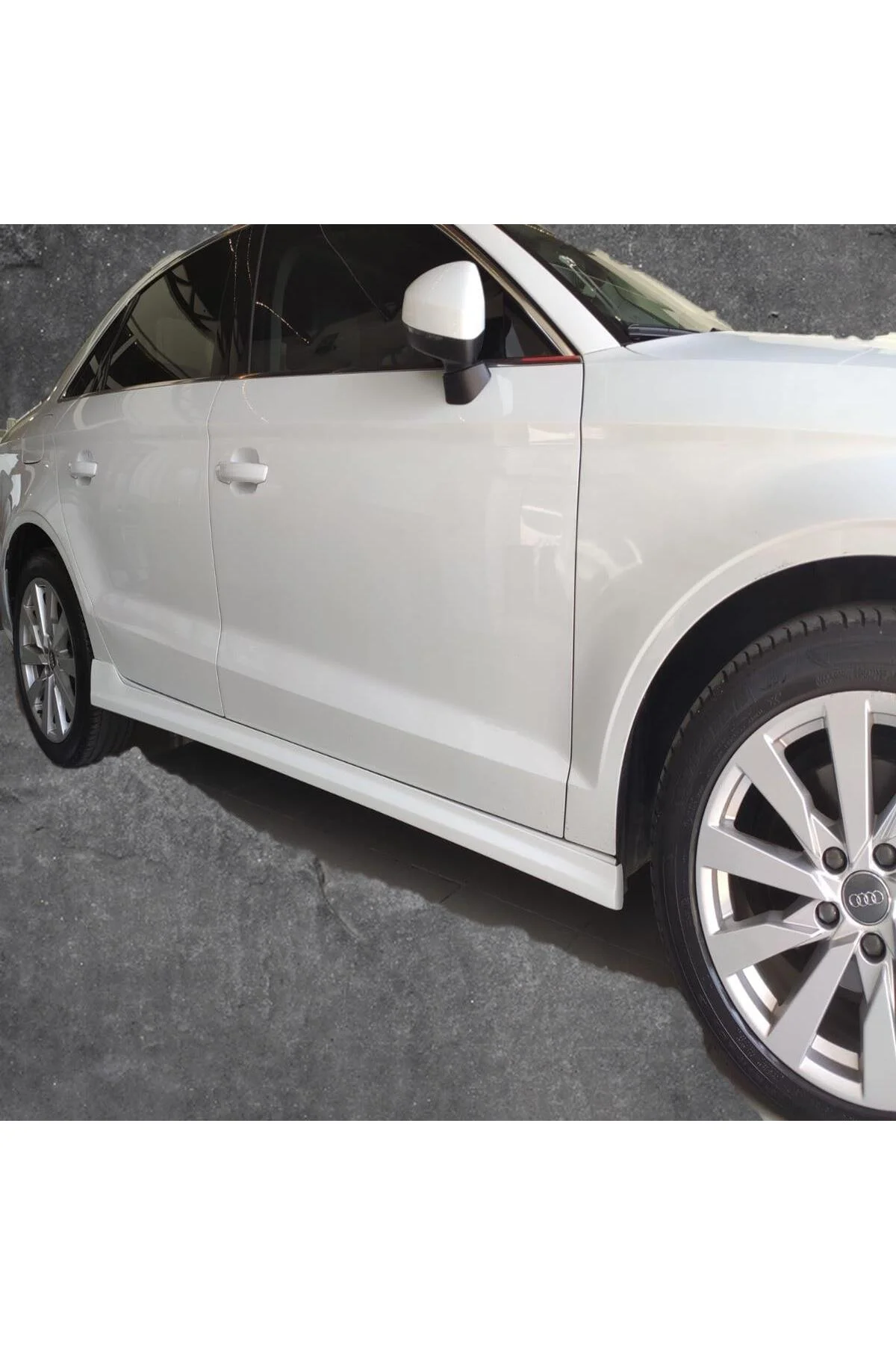 AUDİ A3 SEDAN R ASTARLI MARŞPİYEL (ÖLÇÜSÜ 189 CM)