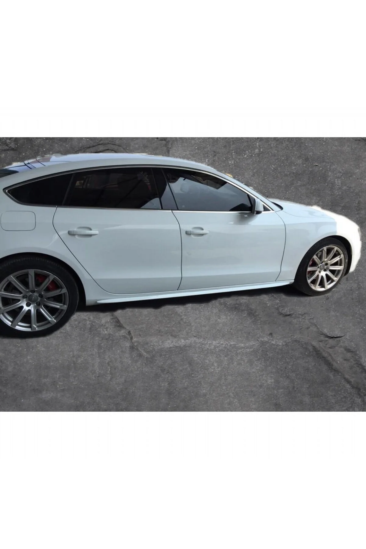 AUDİ A5 ASTARLI ORJİNAL MARŞPİYEL AUDİ A5 ASTARLI ORJİNAL MARŞPİYEL