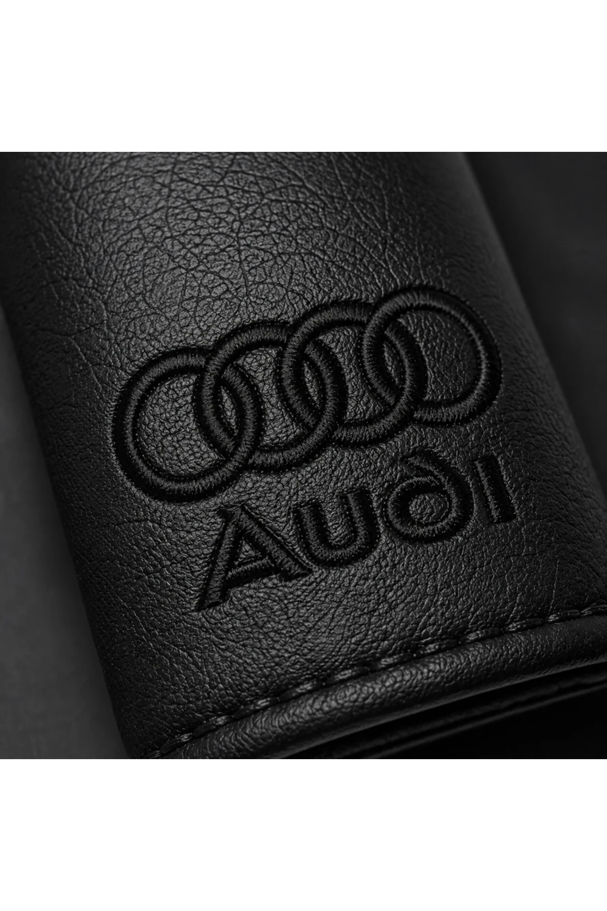 Audi Black Serisi 4 Parça Oto Boyun Yastığı ve Emniyet Kemer Pedi Seti – 2 Yastık + 2 Kemer Pedi, Siyah Nakışlı - Görsel 2