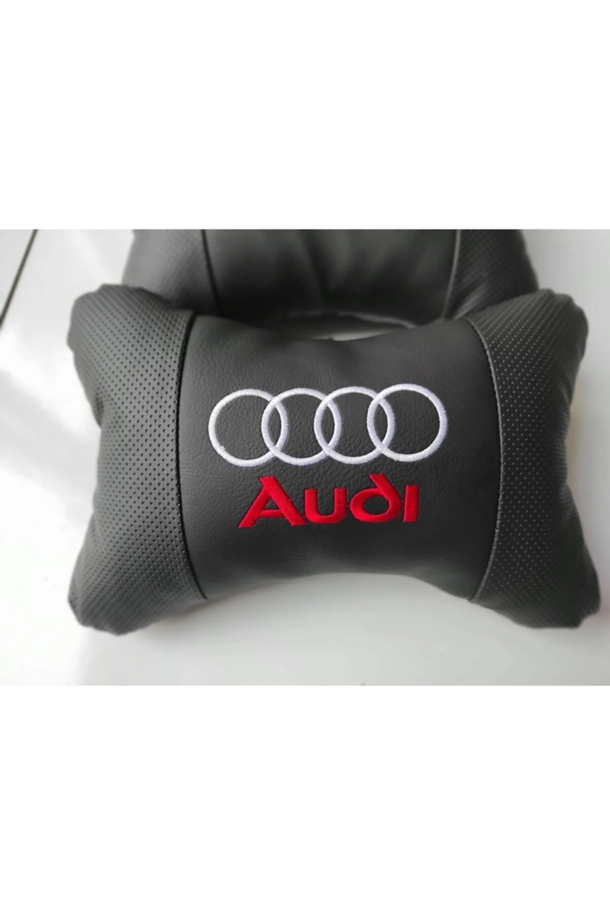 Audi Dıkışli Boyun Yastıgı 2'li Set Her Araca Uyumlu Audi Dıkışli Boyun Yastıgı 2'li Set Her Araca Uyumlu