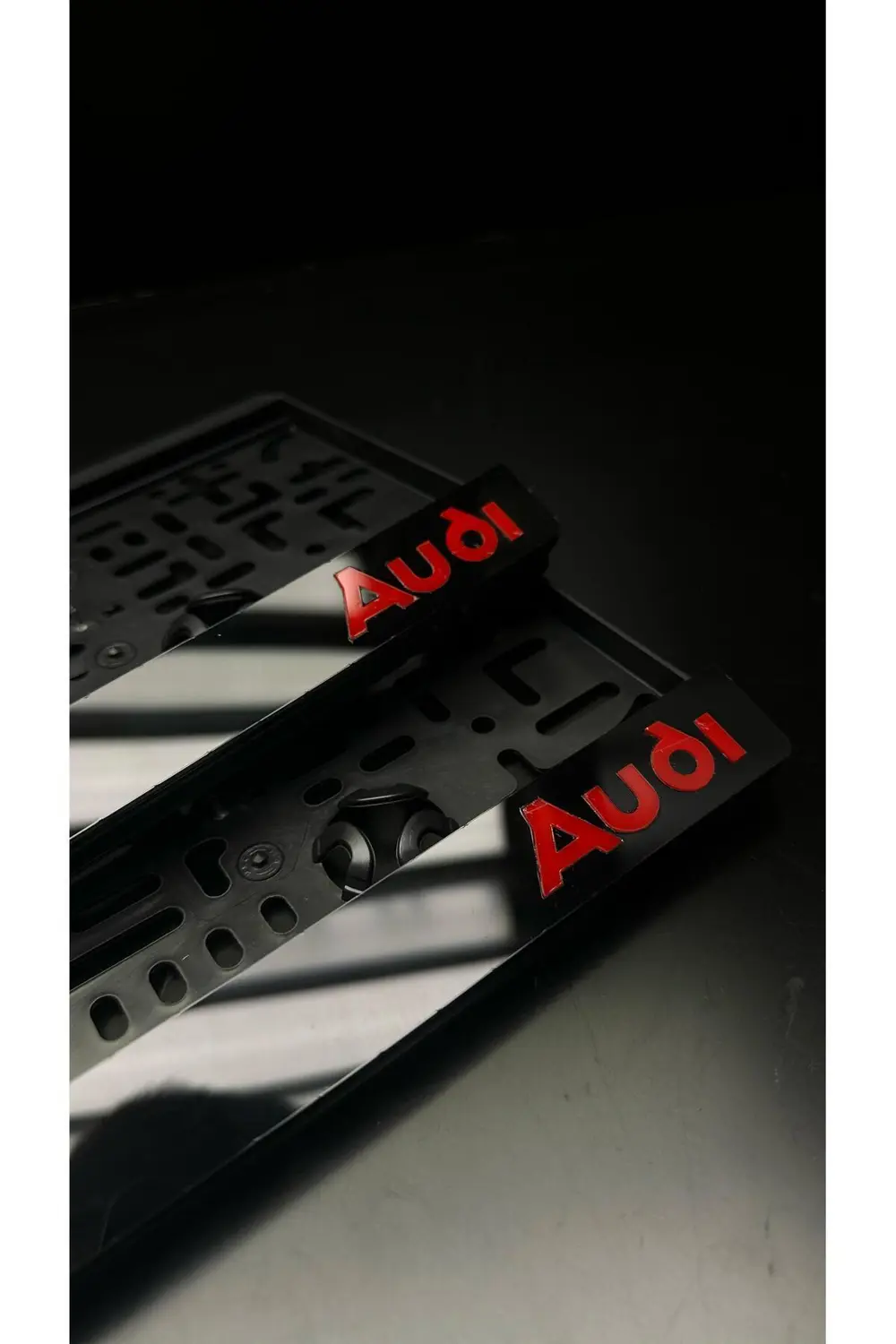 AUDİ VORSPRUNG UYUMLU DURCH TECHNİK LUX PLEKSİ TAKMATİK PLAKALIK