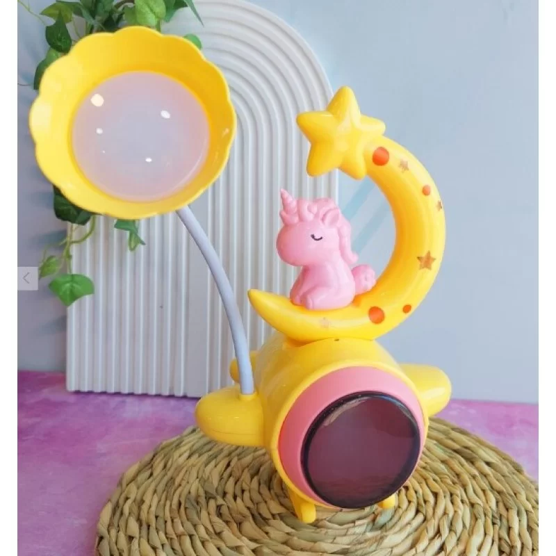 Ay ve Unicorn Desenli Gece Lambası Sarı Işıklı Pil ile Çalışan Ay ve Unicorn Desenli Gece Lambası Sarı Işıklı Pil ile Çalışan
