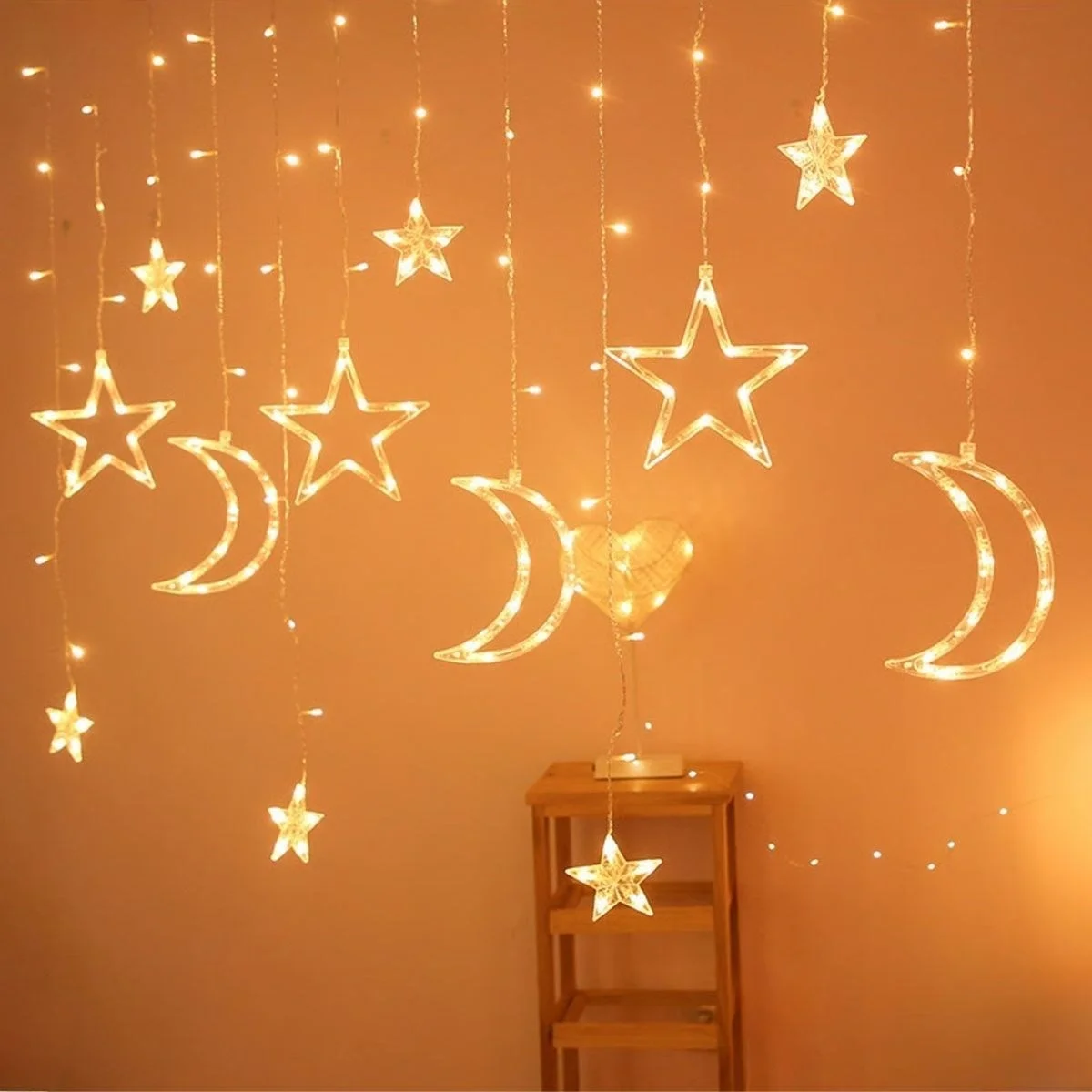 Ay Ve Yıldız Figürlü Kumandalı 12 Sarkıtlı 120 Led Dekor Işık – Dekoratif Ortam Ve Masaüstü Aydınlatması Bx40 Ay Ve Yıldız Figürlü Kumandalı 12 Sarkıtlı 120 Led Dekor Işık – Dekoratif Ortam Ve Masaüstü Aydınlatması Bx40