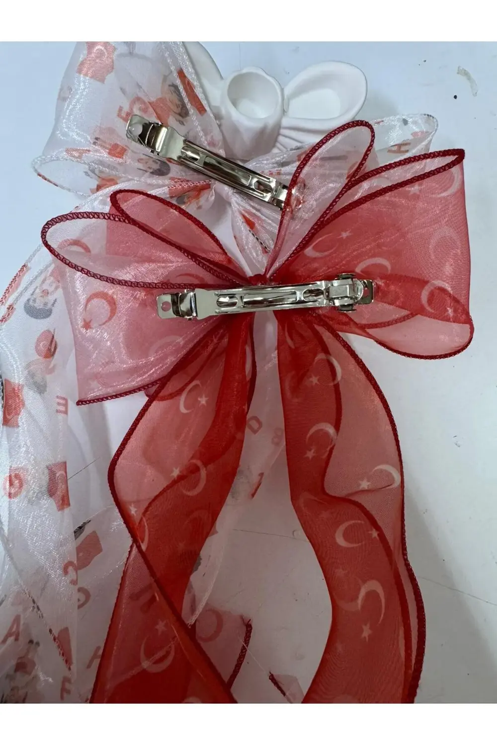 AY YILDIZ BAYRAK DESENLİ KIRMIZI BEYAZ UZUN KUYRUKLU ORGANZE TÜL