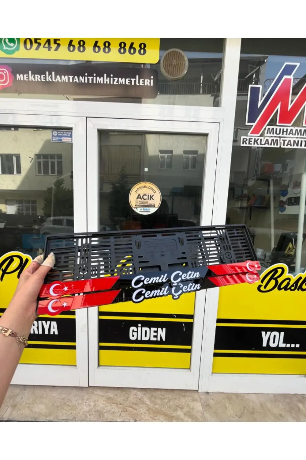 AY YILDIZ MODEL BEYAZ SARKIK PLAKALIK