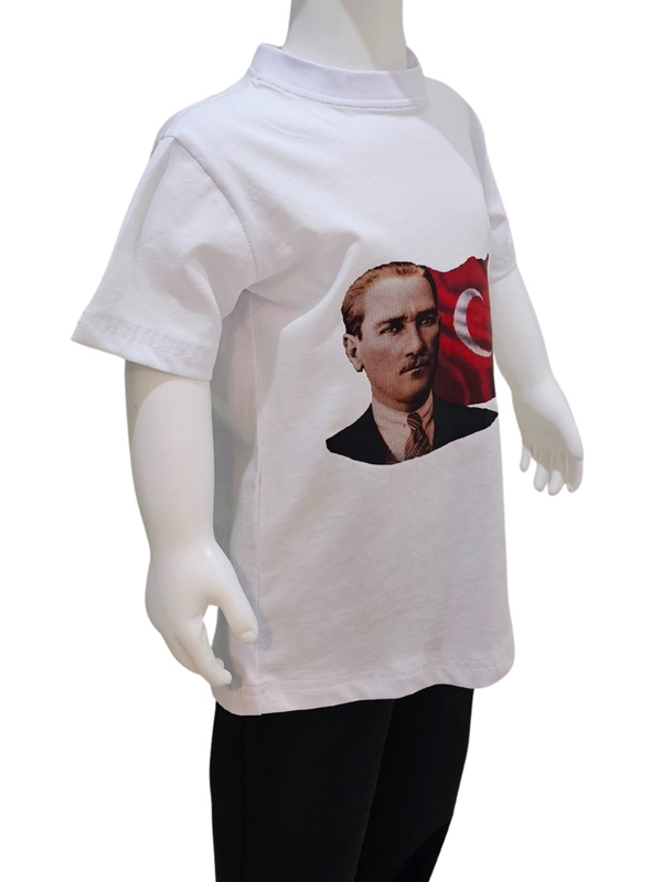 Kostüm Sarayı Ay Yıldızlı Atatürk Baskılı Beyaz Tişört